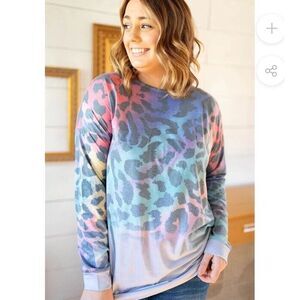 She & Sho‎ Clothing Co. Top Women's Rainbow Cheetah Large